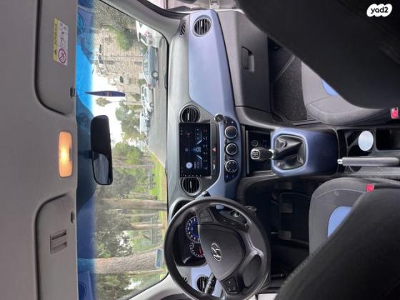 יונדאי i10 Insight ידני 1.0 (66 כ"ס) בנזין 2015 למכירה ברעננה