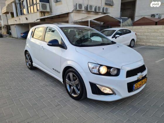 שברולט סוניק RS הצ'בק אוט' 1.4 (140 כ"ס) בנזין 2014 למכירה בלוד