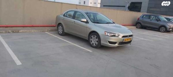 מיצובישי לנסר הדור החדש Invite אוט' 1.5 (109 כ''ס) בנזין 2011 למכירה בחדרה