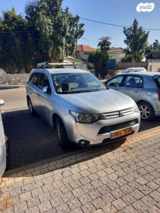 מיצובישי אאוטלנדר Instyle אוט' 7 מק' 2.0 (150 כ"ס) בנזין 2015 למכירה באשדוד