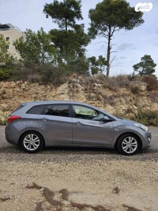 יונדאי i30 Inspire סטיישן אוט' 1.6 (135 כ"ס) בנזין 2015 למכירה בתל אביב יפו