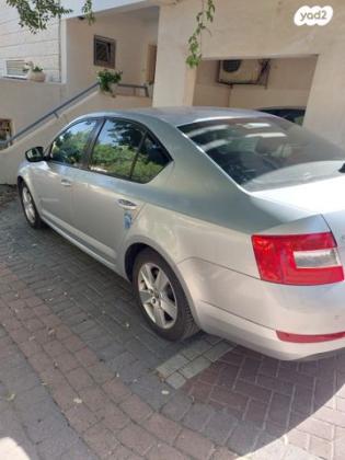 סקודה אוקטביה Ambition אוט' 1.2 (110 כ"ס) בנזין 2016 למכירה במודיעין מכבים רעות