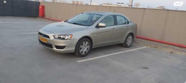 מיצובישי לנסר הדור החדש Invite אוט' 1.5 (109 כ''ס) בנזין 2011 למכירה בחדרה