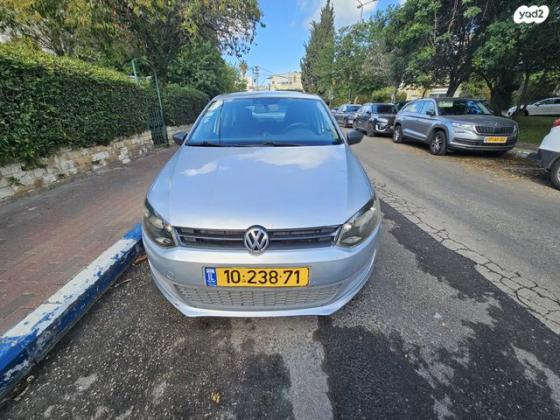 פולקסווגן פולו Trendline ידני 5 דל' 1.4 (85 כ"ס) בנזין 2010 למכירה בחיפה