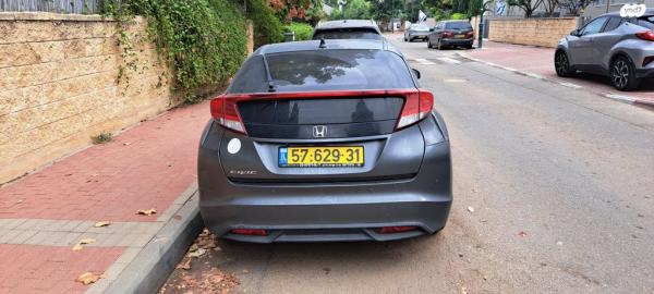 הונדה סיוויק האצ'בק החדשה Comfort אוט' 1.8 (142 כ''ס) בנזין 2014 למכירה בצפריה