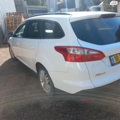 פורד פוקוס Trend סטיישן אוט' 1.6 (125 כ''ס) בנזין 2013 למכירה בכרמיאל
