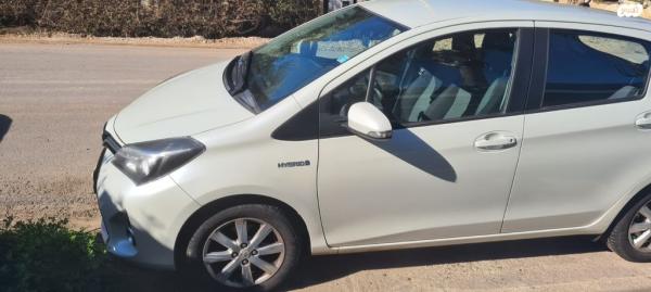 טויוטה יאריס הייבריד Style אוט' 1.5 (73 כ"ס) בנזין 2017 למכירה בדור