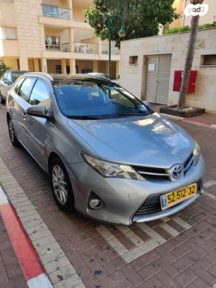 טויוטה אוריס הייבריד TS Sky סטיישן הייבריד אוט' 1.8 (99 כ"ס) בנזין 2015 למכירה בנתניה