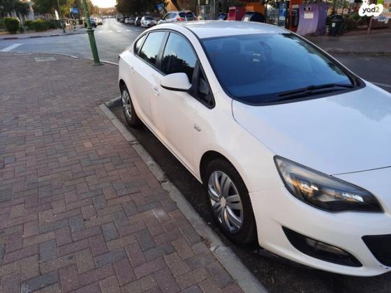 אופל אסטרה Berlina Enjoy סדאן אוט' 1.4 (140 כ"ס) בנזין 2016 למכירה ביהוד מונוסון