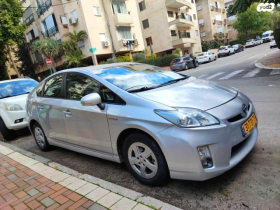 טויוטה פריוס GLI הייבריד אוט' 1.8 (99 כ"ס) בנזין 2009 למכירה בפתח תקווה