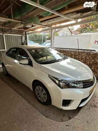 טויוטה קורולה Sun אוט' 1.6 (132 כ"ס) בנזין 2014 למכירה בכפר סבא