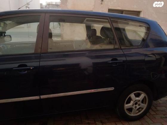 טויוטה אוונסיס ורסו GLI אוט' 8 מק' 2.0 (150 כ''ס) בנזין 2004 למכירה בראש העין