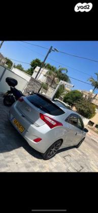 יונדאי i30 Premium אוט' 1.6 (135 כ''ס) בנזין 2014 למכירה בראש העין