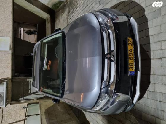 מיצובישי אאוטלנדר Instyle אוט' 7 מק' 2.0 (150 כ"ס) בנזין 2016 למכירה בירושלים