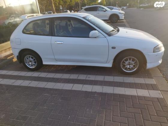 מיצובישי קולט Elegance אוט' 3 דל' 1.6 (103 כ''ס) בנזין 2004 למכירה בהרצליה