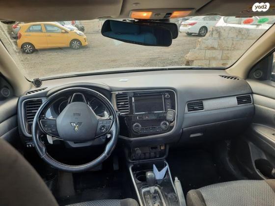 מיצובישי אאוטלנדר Instyle אוט' 7 מק' 2.0 (150 כ"ס) בנזין 2017 למכירה בירושלים