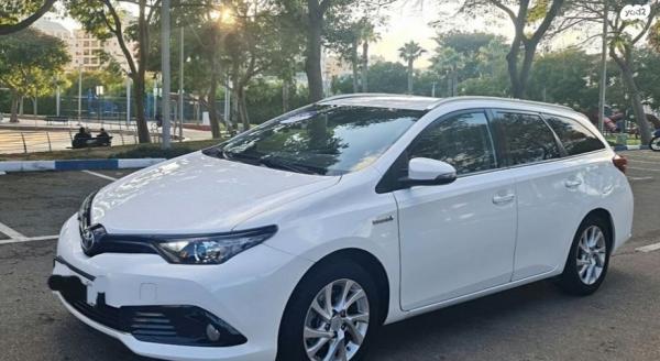 טויוטה אוריס הייבריד TS סטיישן הייבריד אוט' 1.8 (99 כ"ס) בנזין 2018 למכירה בחריש