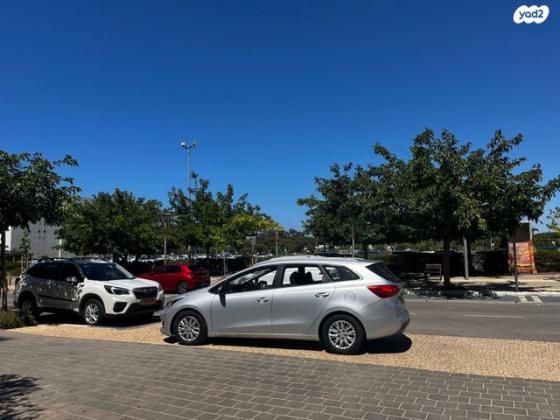 קיה סיד / CEED LX סטיישן אוט' 1.6 (135 כ''ס) בנזין 2017 למכירה בהרצליה