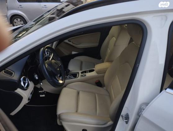 מרצדס GLA GLA200 Style FL אוט' 1.6 (156 כ"ס) בנזין 2018 למכירה ברעננה