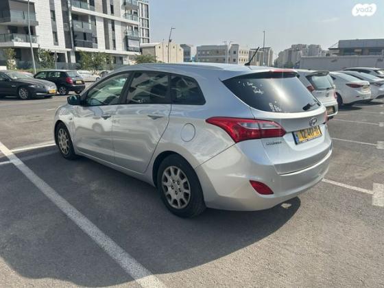 יונדאי i30 Inspire סטיישן אוט' 1.6 (135 כ"ס) בנזין 2013 למכירה ברמלה