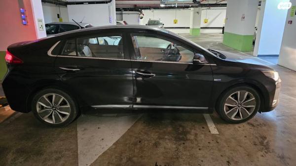 יונדאי איוניק Premium הייבריד אוט' 1.6 (141 כ"ס) בנזין 2018 למכירה בבת ים