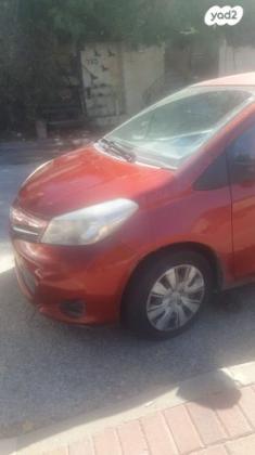 טויוטה יאריס Style אוט' 1.3 (99 כ"ס) בנזין 2012 למכירה בדולב