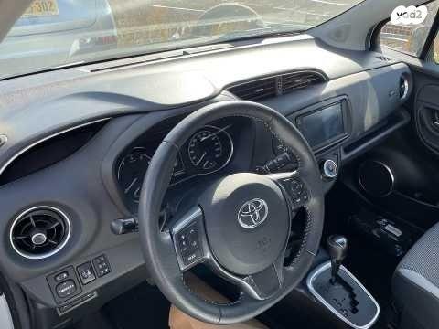 טויוטה יאריס Black Top אוט' 1.5 (112 כ"ס) בנזין 2020 למכירה בחיפה