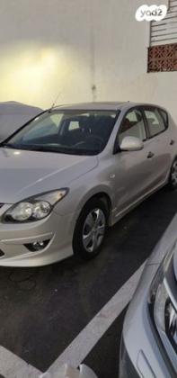 יונדאי i30 Inspire אוט' 1.6 (126 כ''ס) בנזין 2011 למכירה ביבנה