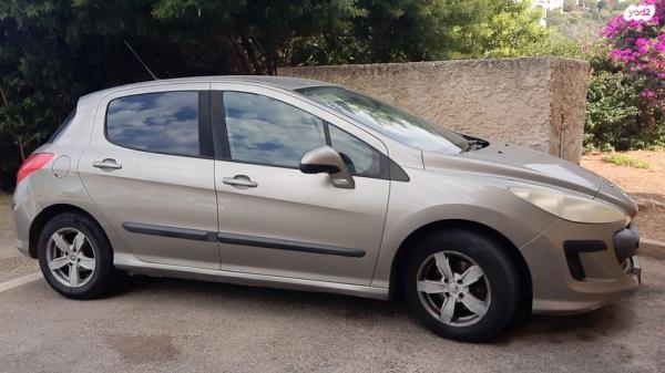 פיג'ו 308 Comfort Plus אוט' 1.6 (120 כ"ס) בנזין 2011 למכירה בחיפה