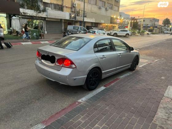 הונדה סיוויק סדאן החדשה LS אוט' 1.8 (140 כ''ס) בנזין 2007 למכירה בנתניה
