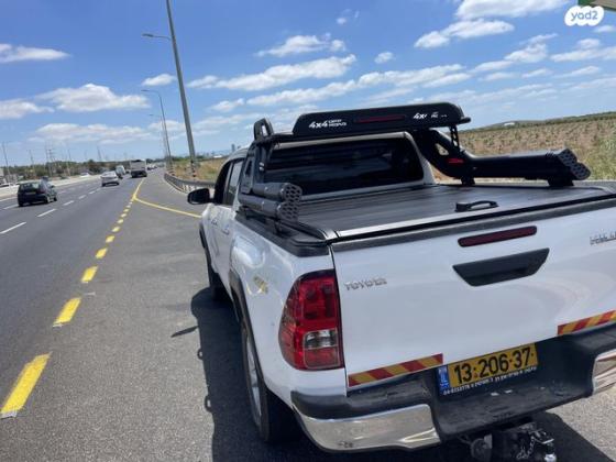טויוטה היילקס 4X4 4X4 Active דאבל קבינה ידני דיזל 2.4 (150 כ''ס) דיזל 2016 למכירה בשעל