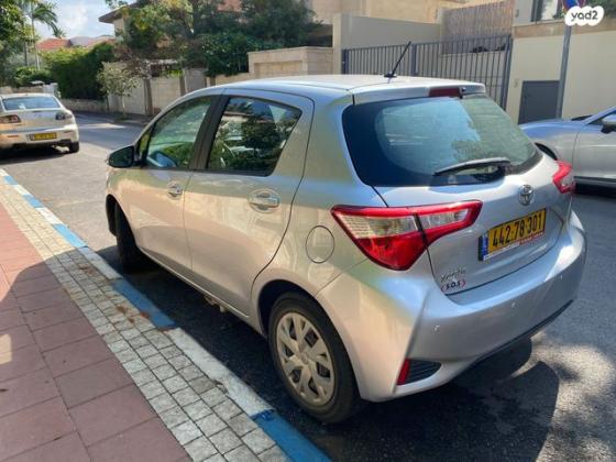 טויוטה יאריס Style אוט' 1.5 (112 כ"ס) בנזין 2018 למכירה ברמת גן
