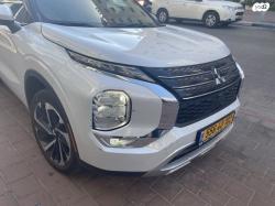 מיצובישי אאוטלנדר Instyle אוט' 7 מק' 2.5 (181 כ"ס) בנזין 2021 למכיר