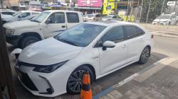 טויוטה קורולה הייבריד Limited סדאן אוט' 1.8 (98 כ''ס) בנזין 2021 ל
