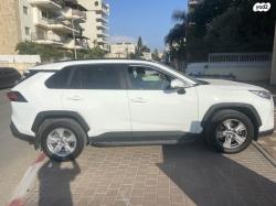 טויוטה RAV4 ארוך 4X2 Experience אוט' 2.0 (175 כ''ס) בנזין 2020 למכירה בק