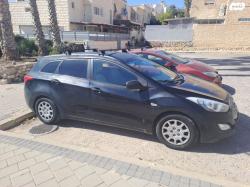 יונדאי i30 Inspire סטיישן אוט' 1.6 (135 כ"ס) בנזין 2014 למכירה בבאר 