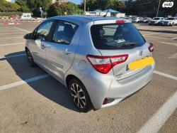 טויוטה יאריס Style אוט' 1.5 (112 כ"ס) בנזין 2017 למכירה בחדרה