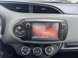 טויוטה יאריס Sol אוט' 1.3 (99 כ"ס) בנזין 2017 למכירה בנס ציונה