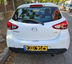 מאזדה H Pure White אוט' 1.5 (112 כ"ס) בנזין 2016 למכירה בכפר סבא