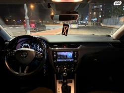 סקודה אוקטביה Style אוט' 1.0 5 דל' (115 כ''ס) בנזין 2018 למכירה בקר