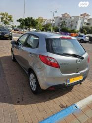 מאזדה H Dynamic אוט' 1.5 (103 כ"ס) בנזין 2015 למכירה ברעננה