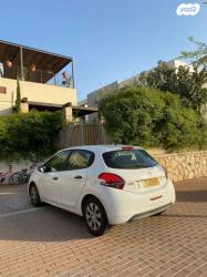 פיג'ו 208 Access Plus אוט' 1.2 (110 כ"ס) בנזין 2017 למכירה בפתח תקווה