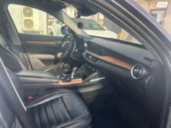 אלפא רומיאו סטלויו 4X4 First Edition אוט' 2.0 (280 כ''ס) בנזין 2017 למכ