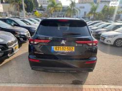 מיצובישי אאוטלנדר Executive אוט' 7 מק' 2.5 (181 כ"ס) בנזין 2021 למכי