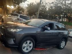 טויוטה RAV4 ארוך 4X4 Experience אוט' 2.0 (175 כ''ס) בנזין 2022 למכירה בי