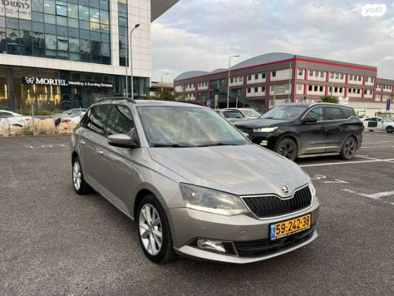 סקודה פאביה ספייס Ambition אוט' 1.2 (110 כ''ס) בנזין 2017 למכירה בחיפה