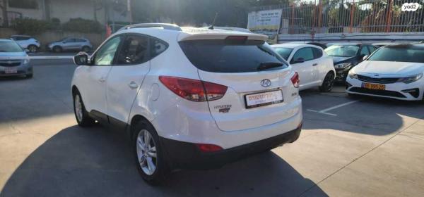 יונדאי iX35 Inspire אוט' 2.0 (163 כ''ס) בנזין 2012 למכירה בראשון לציון