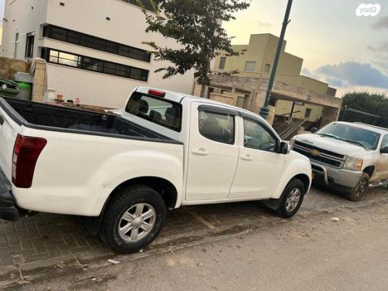 איסוזו 2X4 D-MAX LS דאבל קבינה אוט' דיזל 2.5 (163 כ''ס) דיזל 2016 למכירה באשדוד