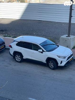 טויוטה RAV4 הייבריד E-volve הייבריד אוט' 2.5 (178 כ''ס) בנזין 2019 למכירה בירושלים