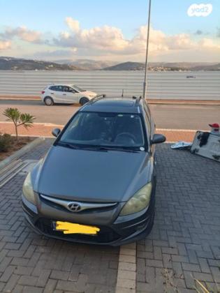 יונדאי i30CW Inspire סטיישן אוט' 1.6 (126 כ''ס) בנזין 2010 למכירה בראש העין